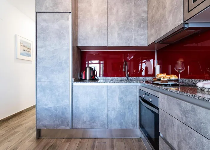 شقة Sea-view In With Terrace مالقة